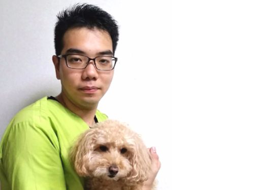 獣医師 富田恭平